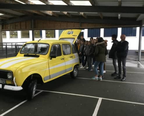 Saint Antoine Soutient Le 4l Trophy 01