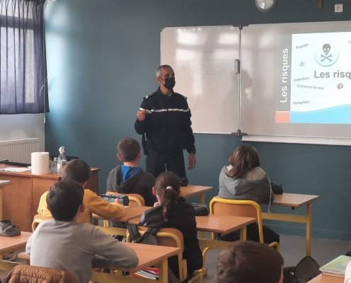 Sensibilisation Dangers Numerique